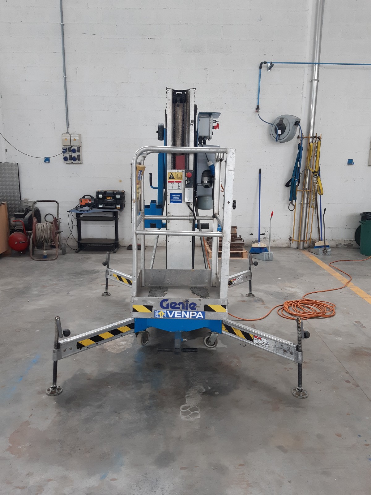 VERTICALE ELETTRICA MANUALE 11 M